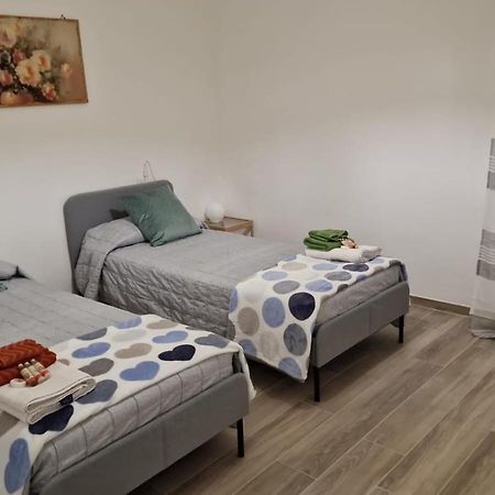 Appartamento Violet - Parma Zewnętrze zdjęcie