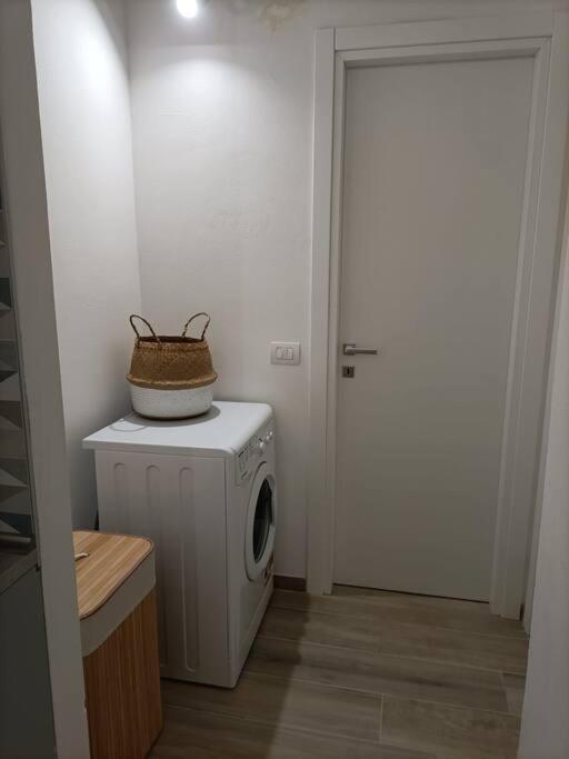 Appartamento Violet - Parma Zewnętrze zdjęcie